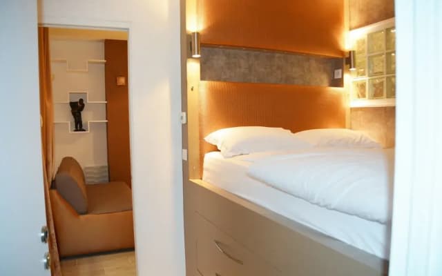 Bourgogne - Your Home in Paris - photo 4