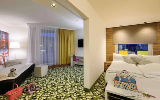 Ibis Styles Wien City - photo 4