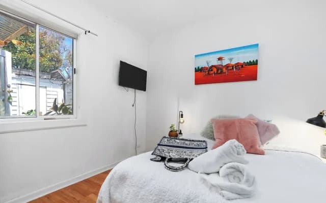 Beach house 2km CBD - photo 4