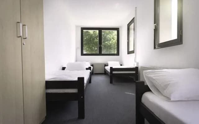 Central Budget Hotel - photo 4