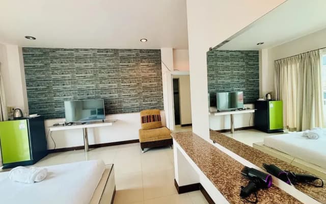 Ree Riverside hotel - photo 3