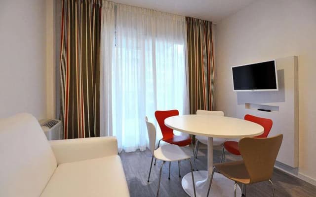 Bb Hotels Aparthotel Arcimboldi - photo 3