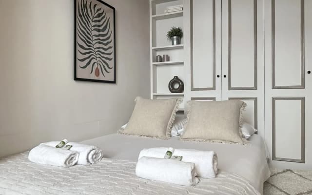 B 511 - Best deal in the center of Paris - photo 3