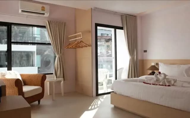 My Hotel Too - photo 3