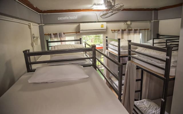 Cassette Hostel - photo 4