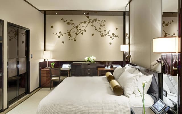 The Peninsula Hong Kong Hotel - photo 2