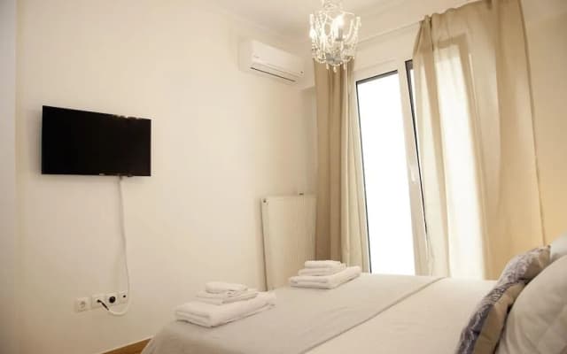 HiEnd Renovated Kolonaki Flat - photo 4