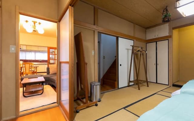 Shinjuku Japanese-style two storey house - photo 2
