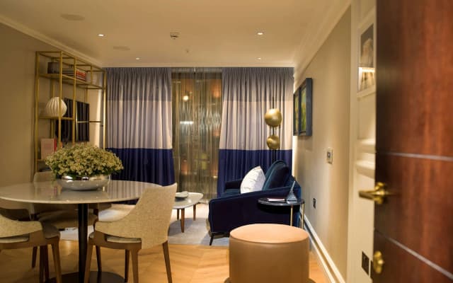 The Guardsman Hotel and Residences - photo 2