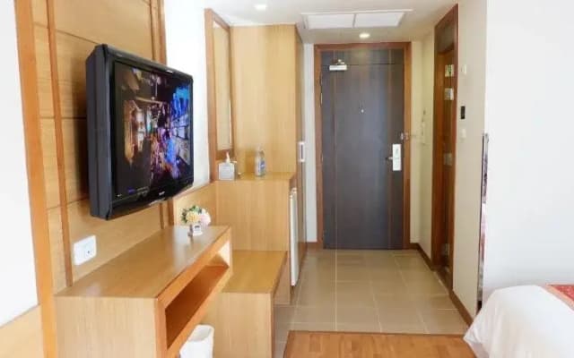 Dynasty Inn - photo 4