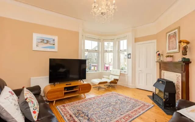 Modern Trinity Apartment In Good Location - photo 4