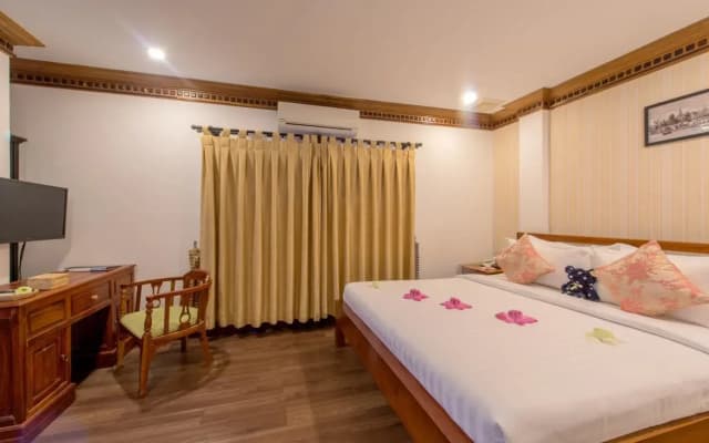 Chayra Angkor Hotel - photo 4