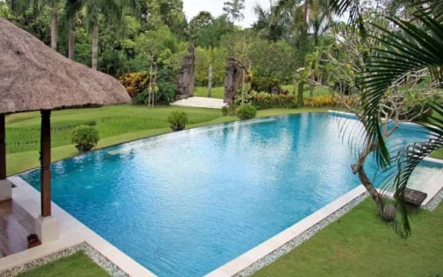 The Lotus Residence - photo 4