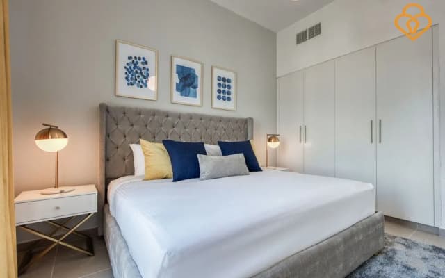 1 B/R Apt 411 Hayat Boulevard Townsquare - photo 4