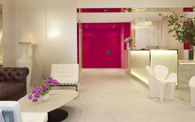 7 Eiffel Hotel - photo 2