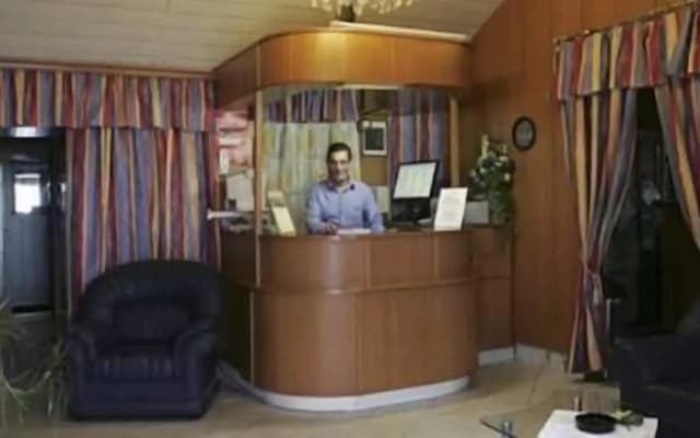 Hotel Cyrus - photo 2