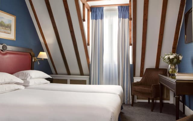 Hôtel Serotel Lutèce - photo 3