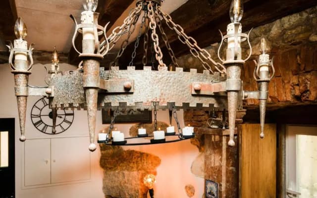 Romantic Medieval Apartment - photo 2
