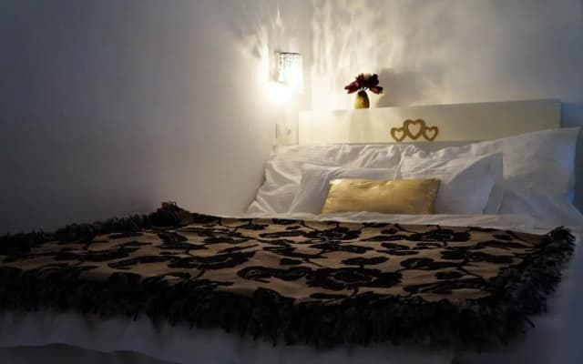 Julia's Home - photo 4