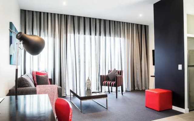 Richmond Central Apartments - photo 2