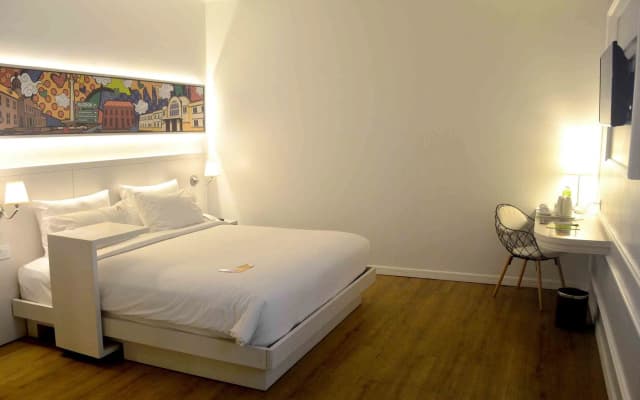MaxOne Signature Glodok Jakarta - photo 4