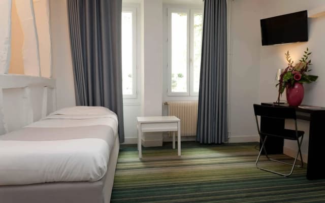 The Originals City, Hôtel Lecourbe, Paris Tour Eiffel - photo 3
