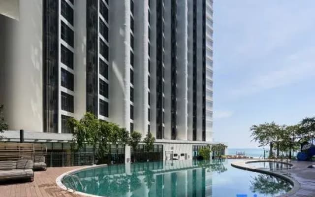 The Shore by HF Suites - photo 3