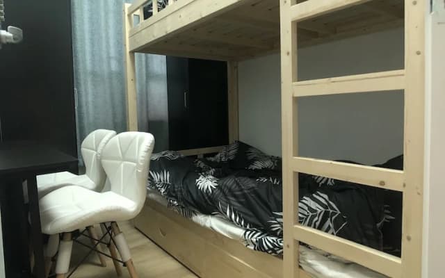 Sunny’s Four Bedrooms Sea View Lock Hart Apartment - photo 4