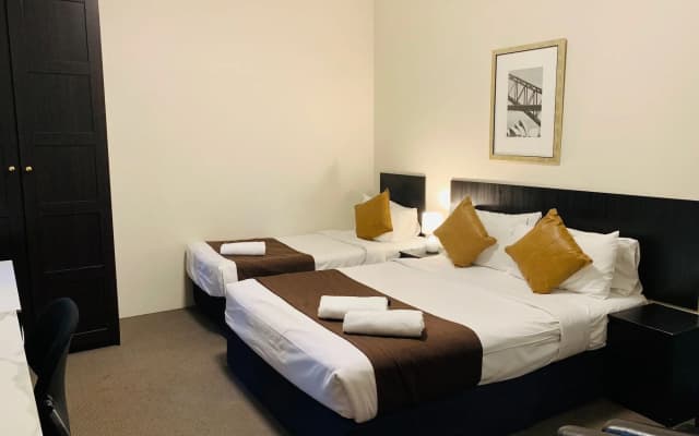 Greenwich Inn Sydney Hotel - photo 5