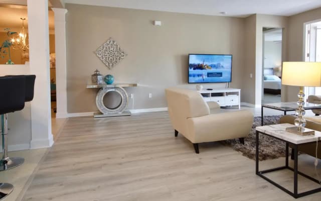 Luxury Getaway - photo 3