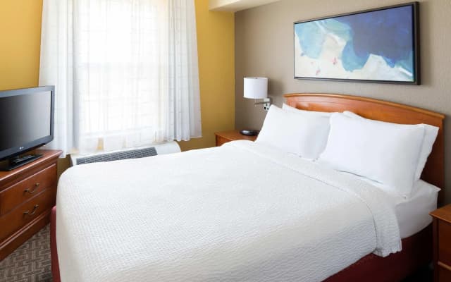 TownePlace Suites Los Angeles LAX/Manhattan Beach - photo 3