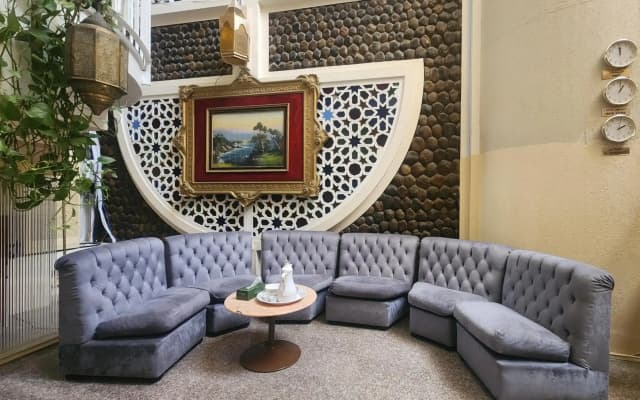 Qurum Beach Hotel - photo 2