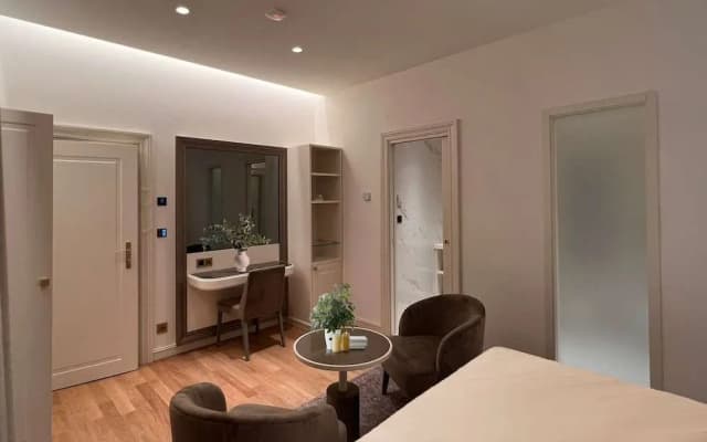 Martina Suites - photo 4