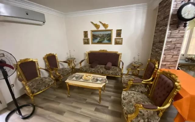 nora's apartment - photo 3