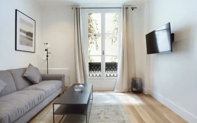 Elegant Apartment at the Palais Royal Opera - photo 3