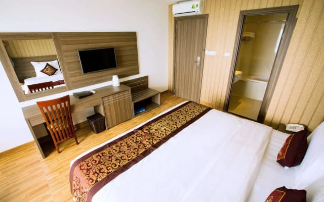 Euro Hotel - photo 4