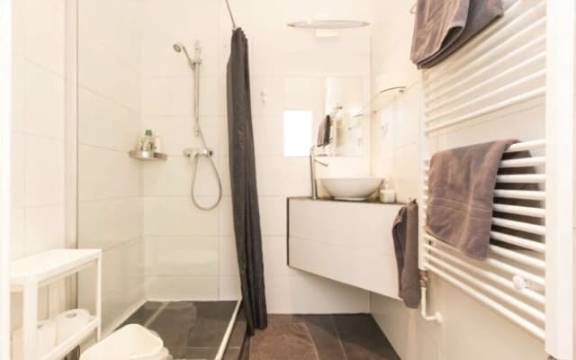 Sleep Like Home Apartments - photo 5