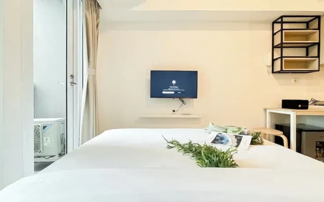 Basic And Compact Studio At Tokyo Riverside Pik 2 Apartment - photo 3