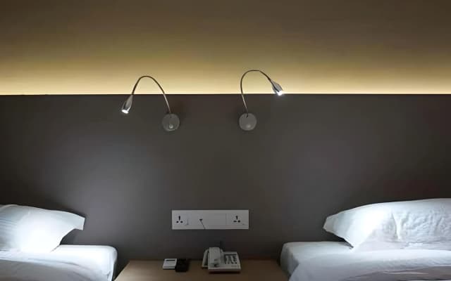 Super 8 Hotel @ Bayan Baru - photo 5