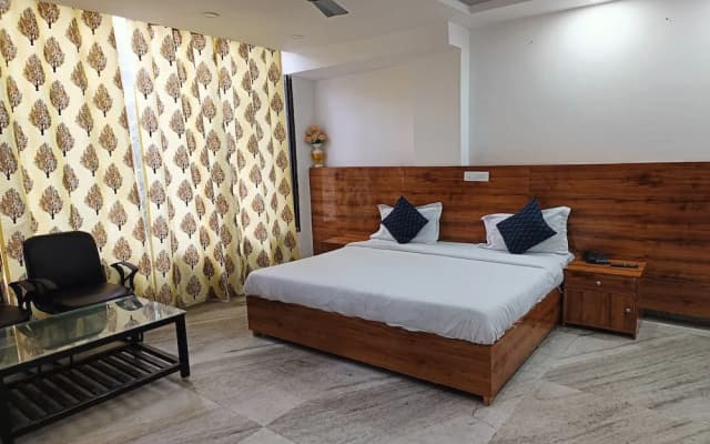 Hotel Grand - photo 5