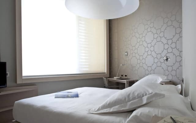 NU Hotel - photo 5