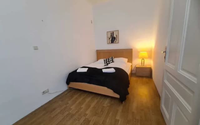 Chic 2BR Apt Downtown Long Stay - photo 5