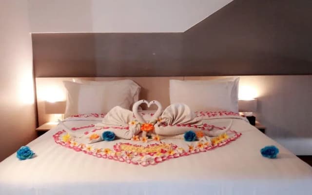 Ozone Hotel Pantai Indah Kapuk - photo 5
