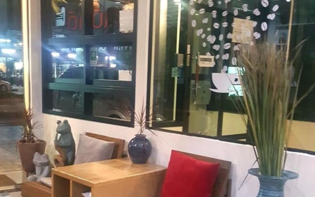 Double D Rooms & Cafe - photo 2