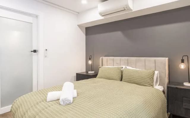 Kozyguru | Balmain | Townhouse bridge view or Charming Comfy Studio - photo 4