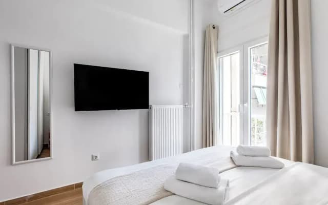 Les Nuances de Blue 1-BR Apt in Athens - photo 4
