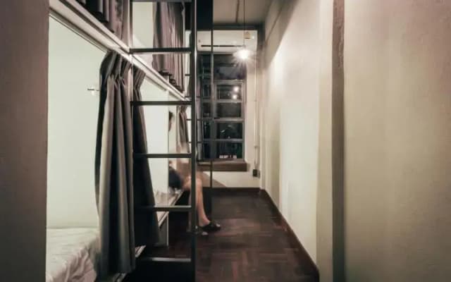 Good'uck Hostel at Silom - photo 4