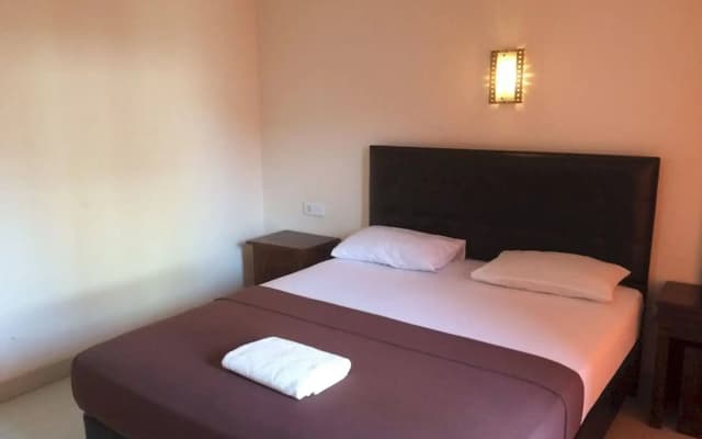 Waringin Home Stay - photo 4