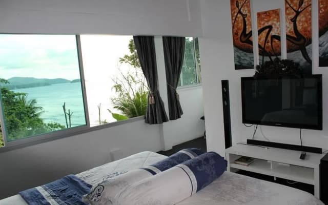 Karon Cliff - photo 3
