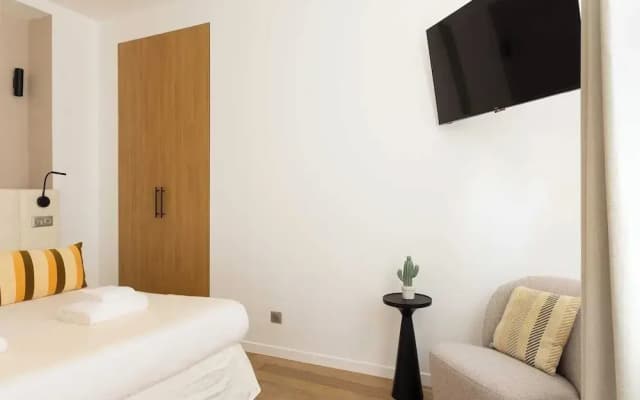 Modern Apartment 2br/6p - Val-de-grace - photo 4
